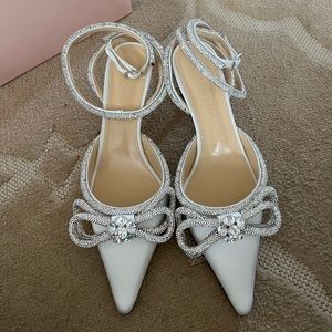 Mach & Mach white satin pumps